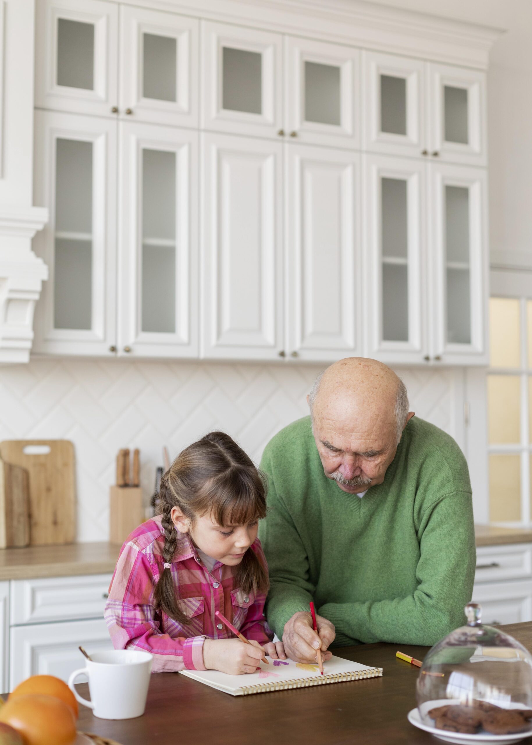 medium-shot-grandpa-girl-kitchen