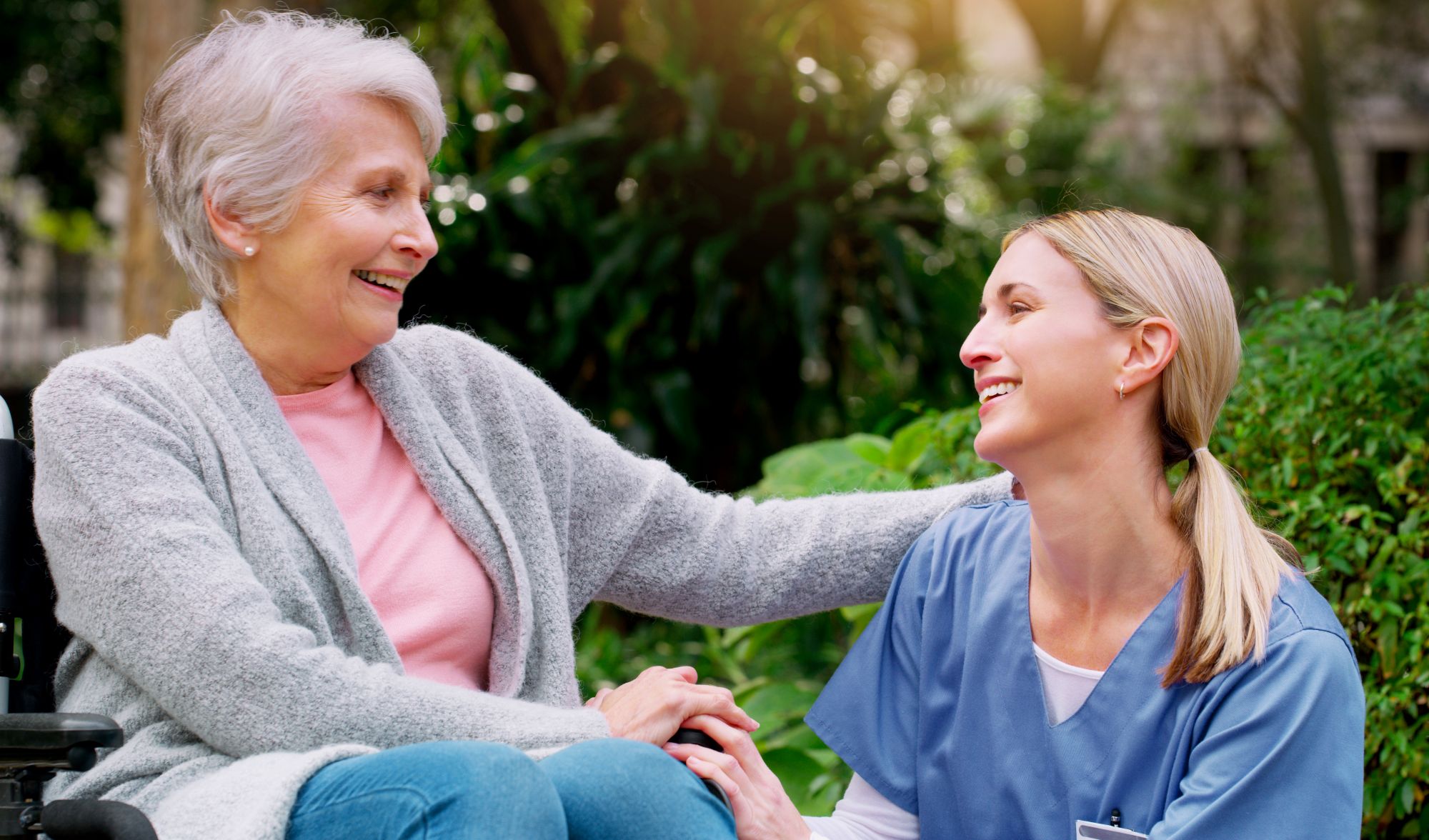 Грижа след инсулт – у дома или в хоспис: как да направим правилния избор